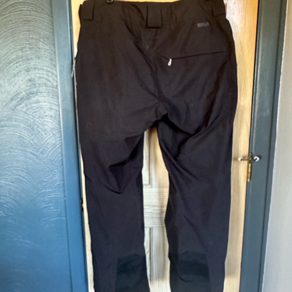 Patagonia Women’s Black GoreTex Snow Pants XL - Picture 2 of 4